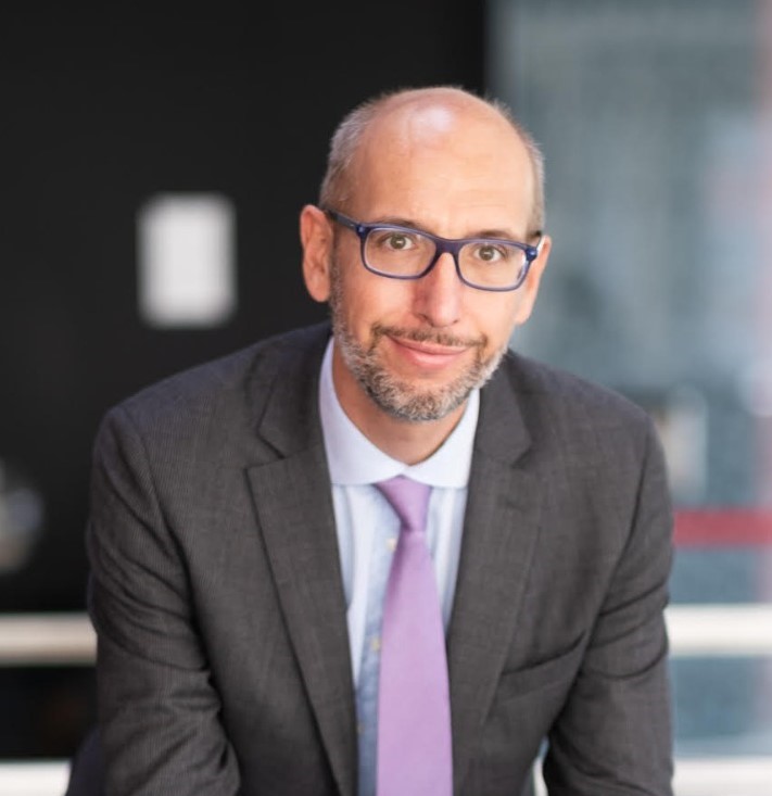 Dr. Federico Canavese